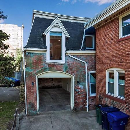 버펄로 Carriage House Loft - King Bed And Garage Parking 아파트 외부 사진