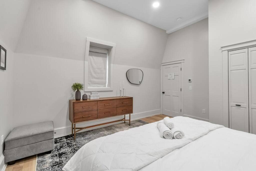 버펄로 Carriage House Loft - King Bed And Garage Parking 아파트 외부 사진